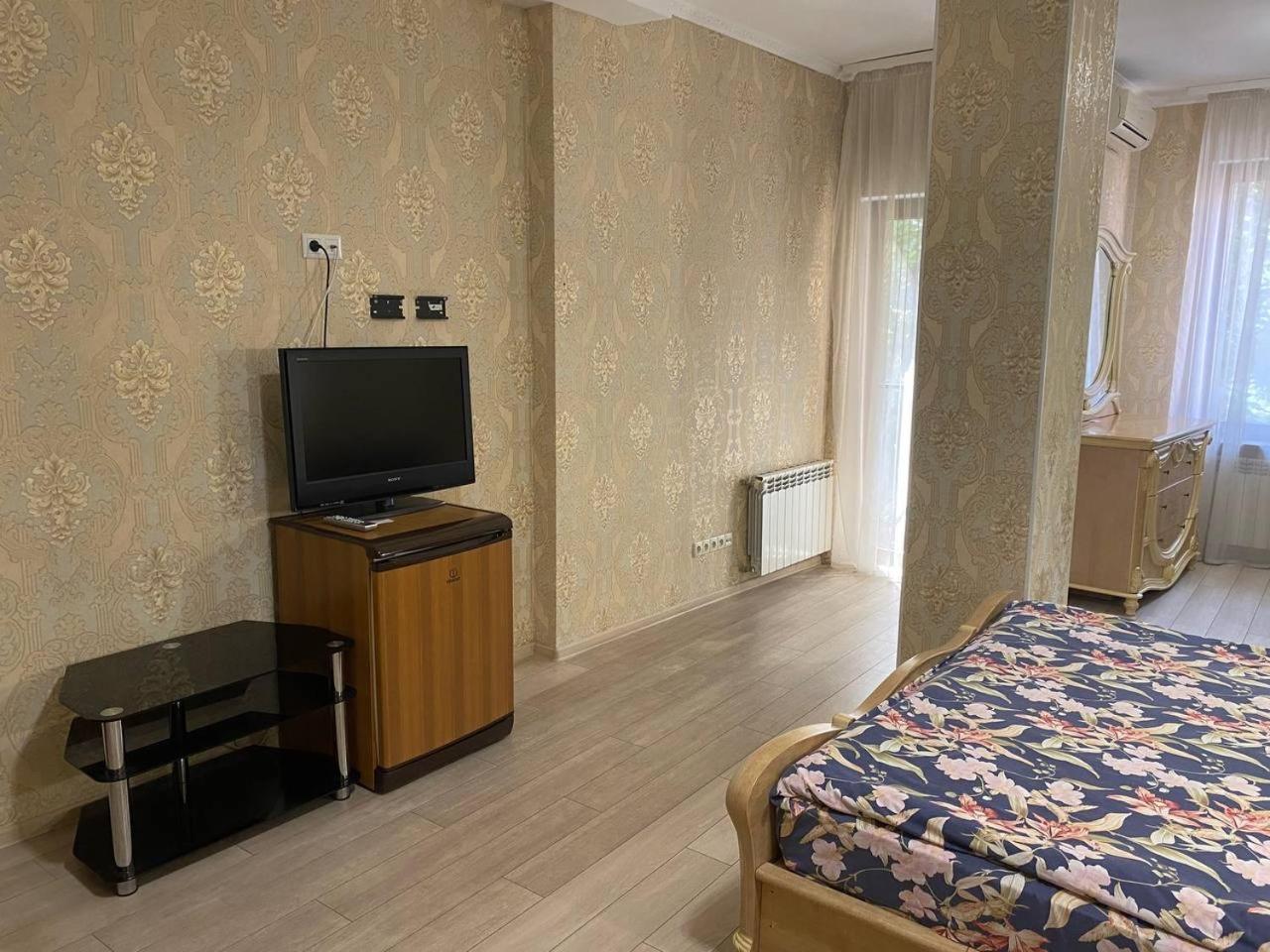 Valencia Hotel オデッサ エクステリア 写真