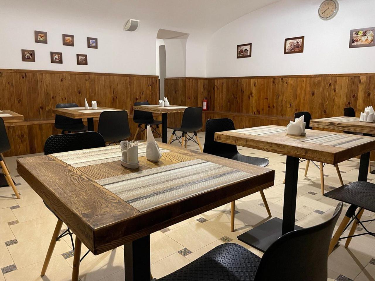 Valencia Hotel オデッサ エクステリア 写真