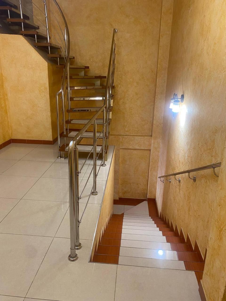 Valencia Hotel オデッサ エクステリア 写真